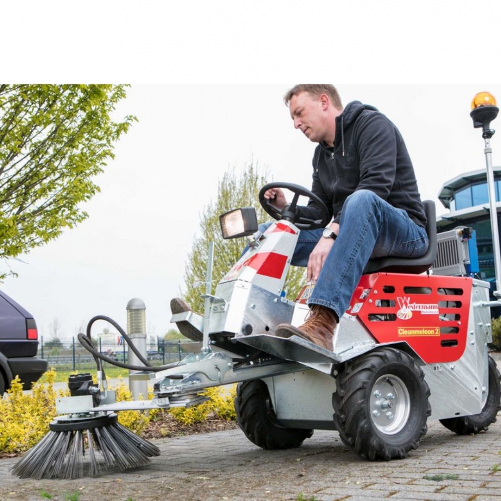 Westermann Robby Westermann CM2 PRO - multimaskin med hydraulikk | Anvema, der du er i fokus