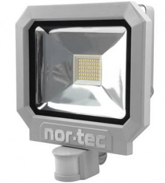 Nortec arbeidslampe 230 volt - 30w med sensor!