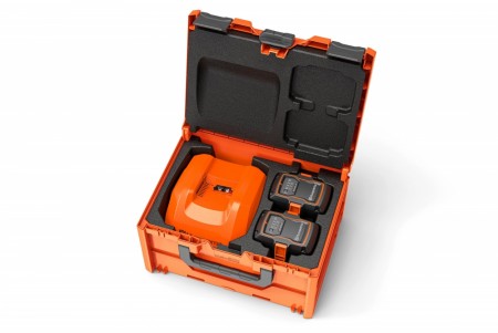 Husqvarna Batteripakke med 2 x 9Ah batteri og lader i koffert - 40-B330X/40-C500X
